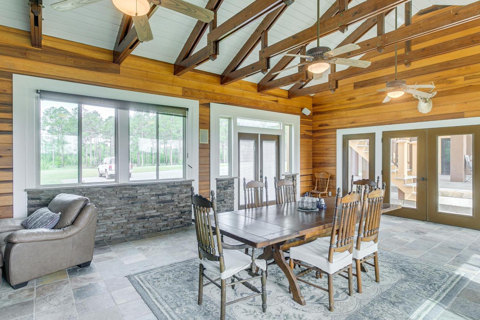 Secluded Home With Deck - Near Downtown Fitzgerald! Bagian luar foto